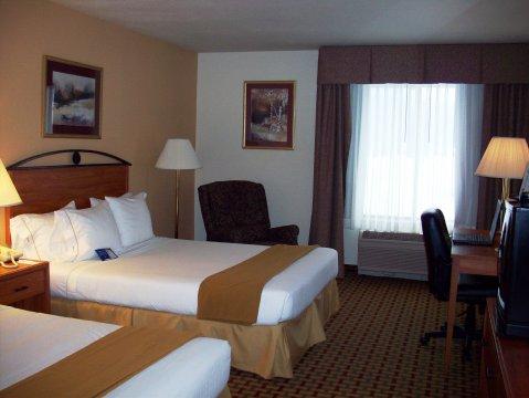 Holiday Inn Express Hotel Germantown - Northwest Milwaukee, An Ihg Hotel מראה חיצוני תמונה