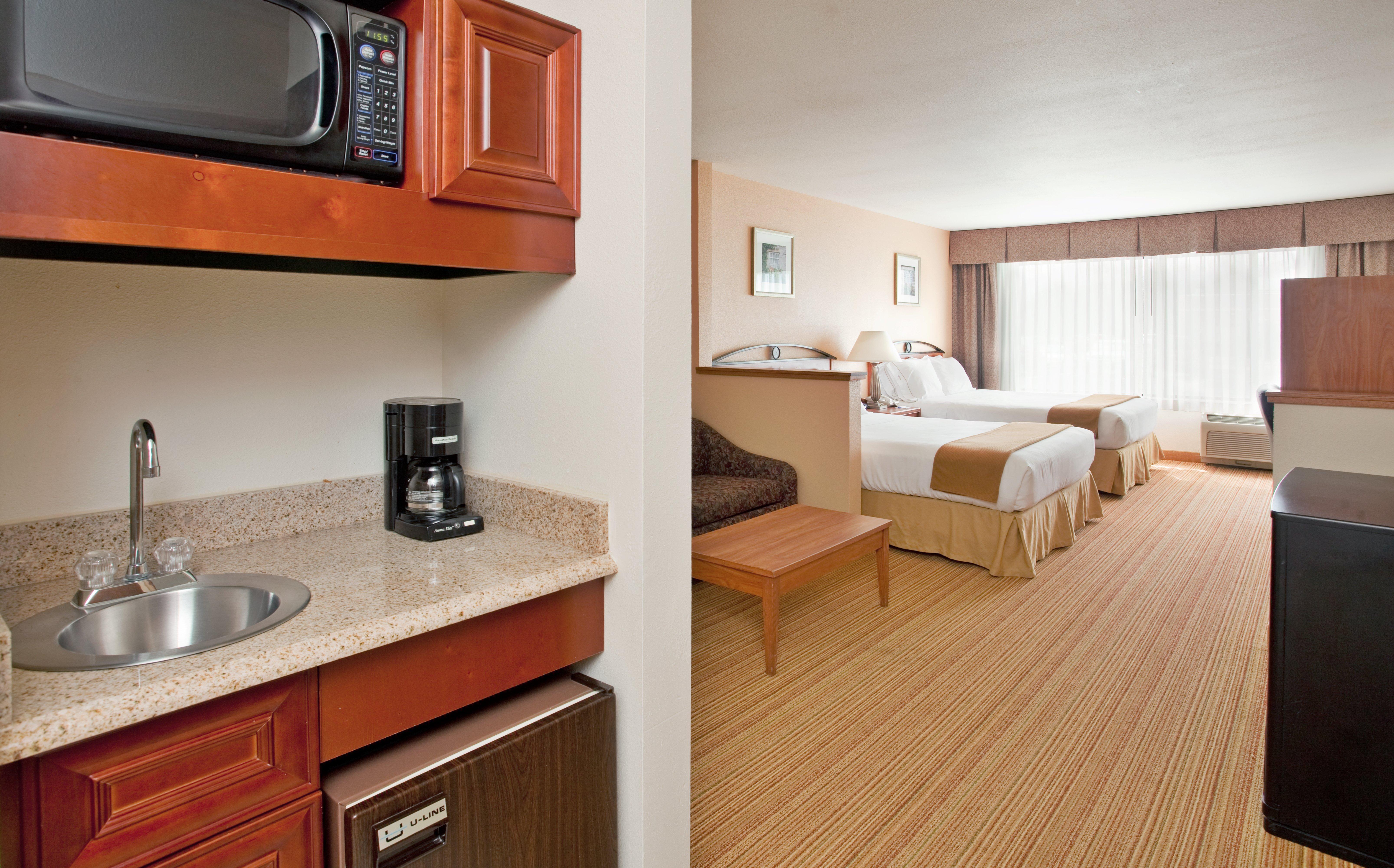 Holiday Inn Express Hotel Germantown - Northwest Milwaukee, An Ihg Hotel מראה חיצוני תמונה