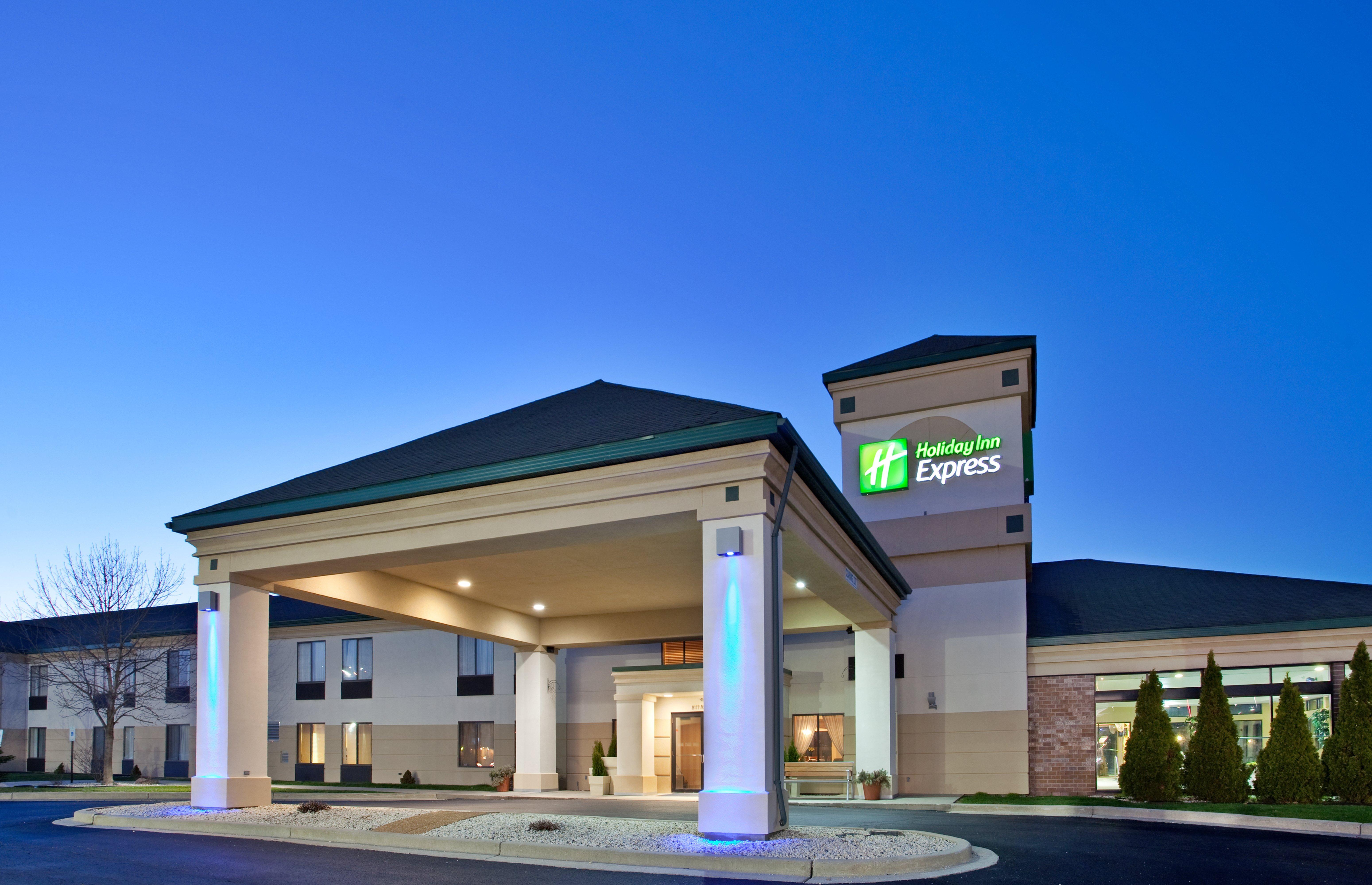 Holiday Inn Express Hotel Germantown - Northwest Milwaukee, An Ihg Hotel מראה חיצוני תמונה